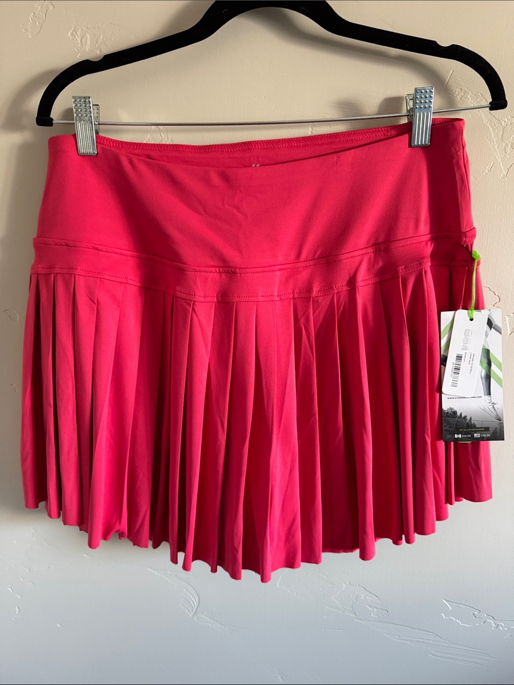 Kyodan geranium tennis skort. NWT